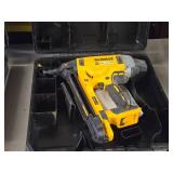 DeWalt® 20V Cordless Concrete Nailer DCN891 with Case, DCN8907 Nailer Magazine