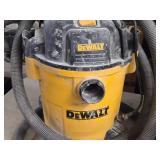 DeWalt® 6-Gallon Wet/Dry Vacuum DXV06PL