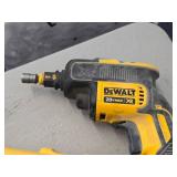 DeWalt® 20V Drywall Screw Gun DCF620 with Collated Attachment DCF6201