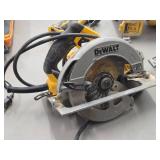 DeWalt® 7-1/4' Circular Saw DWE575SB