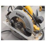 DeWalt® 7-1/4' Circular Saw DWE575SB