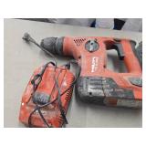 Hilti® 21.6V Rotary Hammer Drill TE4-A22 with Battery, Hilti C 4/36-90 Charger