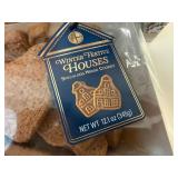 3x 12oz Winter Festive Houses-w/Speculoos House Cookies