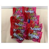 12x King Size Twizzler Nibs-Cherry