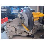 DeWalt® 12' Compound Miter Saw DW705