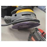 DeWalt® Random Orbit Palm Sander DW421 with Case
