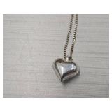 Lot of (2) Women's Necklaces 17' and 16'