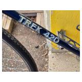 Trek 420 24' Men's 10-speed Street Bike 25' Blue Frame