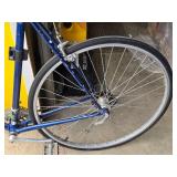 Trek 420 24' Men's 10-speed Street Bike 25' Blue Frame