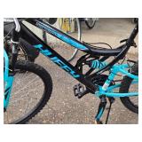 Huffy Trail Runner 22' Trail Bike 16' Turquiose Frame