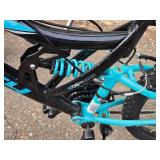 Huffy Trail Runner 22' Trail Bike 16' Turquiose Frame