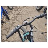 Huffy Trail Runner 22' Trail Bike 16' Turquiose Frame
