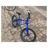 Haro Shredder 12' Boy's 1-speed BMX Bike 9' Blue Frame