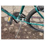 Big Horn 22' Men's Trail Bike 21' Green Frame