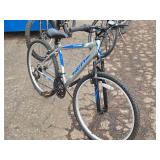 Huffy Highland 22' Women's Trail Bike 18' Silver Frame