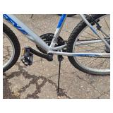 Huffy Highland 22' Women's Trail Bike 18' Silver Frame