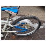 Gary Fischer 20' Trail Bike 13' White Frame
