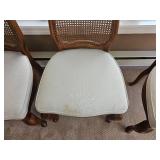 Scalloped Edge Provincial Kitchenet Table (Four Chairs & Additional Leaf)