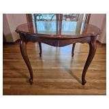 Scalloped Edge Provincial Kitchenet Table (Four Chairs & Additional Leaf)