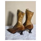 Stunning Antique Leather Women's Lace-Up Boots