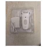 NEW BRAUN SMOOTH COLLECTION EPILATOR KIT