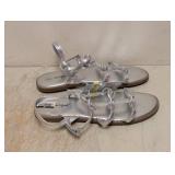 NEW CAT & JACK KIDS ARIA BOW SANDALS SIZE 5 SILVER