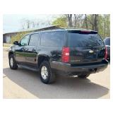 2011 CHEVROLET SUBURBAN LT *4x4* (NO RESERVE)