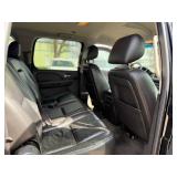 2011 CHEVROLET SUBURBAN LT *4x4* (NO RESERVE)