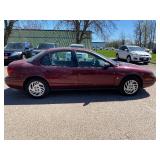 2001 SATURN S-SERIES SL2 *No Accidents Reported* (NO RESERVE)