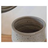 Handmade Stoneware Hugnad heiine er dagley gjestebod Lidded Jar (Signed) (1997) (Norway)