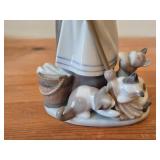 Vintage 8' Llandro Porcelain Sculpture titled Playful Kittens by Juan Huerta #5232