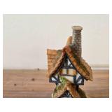 5' 1988 Heirloom Tradition Ceramic House Sculpture - Conche Condo #H3525 (Korea)