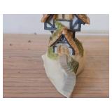 5' 1988 Heirloom Tradition Ceramic House Sculpture - Conche Condo #H3525 (Korea)