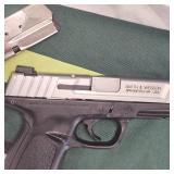 S&W SD40 VE, 40SW, Stainless, 2 Mags, Nice