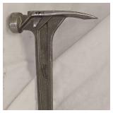 Milwaukee Pro Line, 17 oz hammer