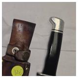 Buck USA #105 w/Brown Leather Sheath