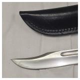 Buck 119 USA w/Black Leather Sheath
