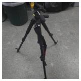 Proffessional Vangaard 18-84' Tripod, Dealer Sampler