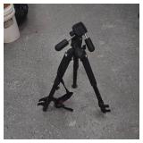 Proffessional Vangaard 18-84' Tripod, Dealer Sampler