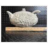 Gibson Grand Leaf Tureen and lid with ladle
