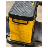 DeWALT Benchtop Planer with Cutter Head Safety - Yellow/Black