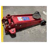 NAPA Lifting Equipment 520-1007 2 1/4 Ton Floor Jack