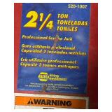 NAPA Lifting Equipment 520-1007 2 1/4 Ton Floor Jack