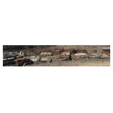 (32) Pallets of flagstone, clay bricks, pavers, retaining wall bricks