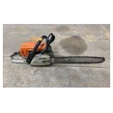 Stihl Chainsaw w/with replacement chains