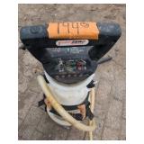Karcher 330 electric pressure washer. (4) Sprayers