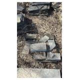 (17) pallets of natural flagstone and cut stone slabs