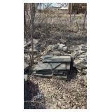 (17) pallets of natural flagstone and cut stone slabs