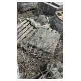 (92) Pallets  flagstone, retaining wall bricks, pavers, steps, wall caps