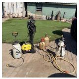 Karcher 330 electric pressure washer. (4) Sprayers